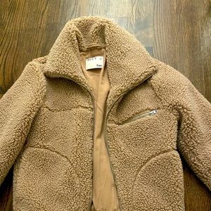 Aritzia Teddy Jacket xs